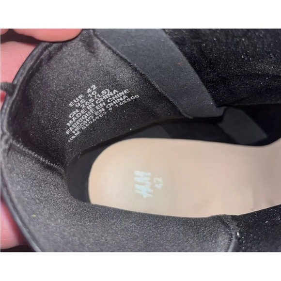 H&M Black Suede Stiletto Booties- Size 10 - Picture 6 of 6